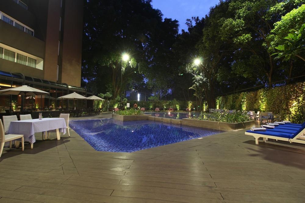 Hotel Swiss-belhotel Indah