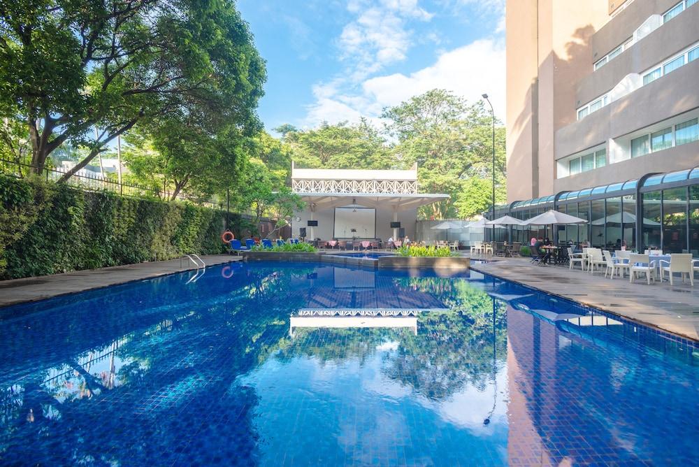 Swiss-belhotel Indah Hotel